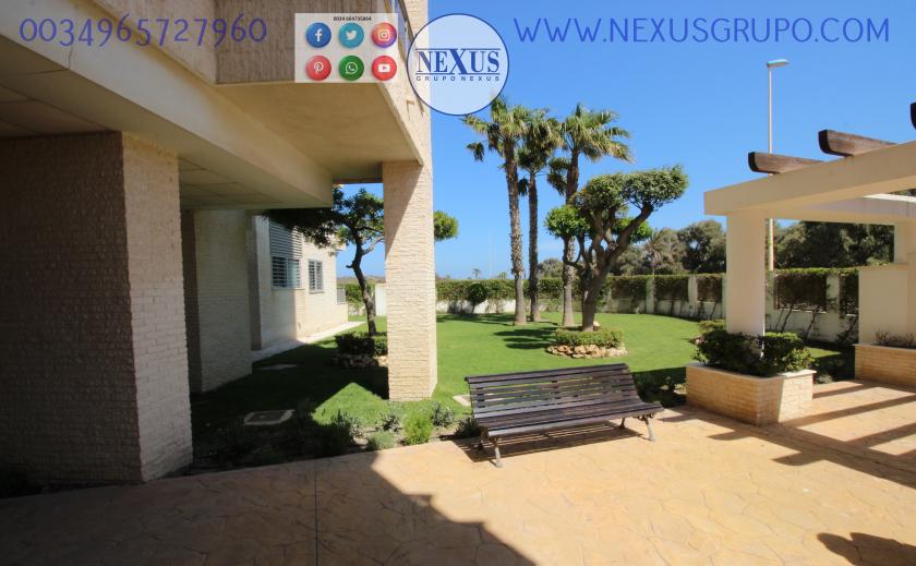 Vastgoedbedrijf Grupo Nexus presenteert een exclusieve duplex penthouse in de prestigieuze urbanisatie Puerto Marino in Nexus Grupo