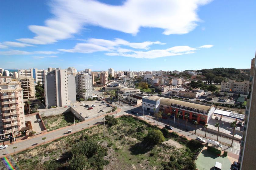 Grupo Nexus Real Estate presents an excellent opportunity: we are selling a spectacular apartment on the tenth floor of an attractive tourist apartment complex. in Nexus Grupo