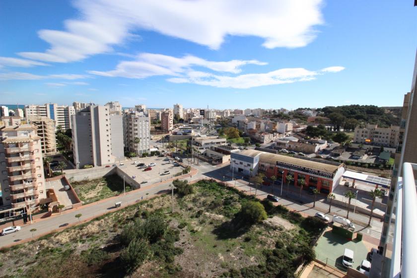 Grupo Nexus Real Estate presents an excellent opportunity: we are selling a spectacular apartment on the tenth floor of an attractive tourist apartment complex. in Nexus Grupo