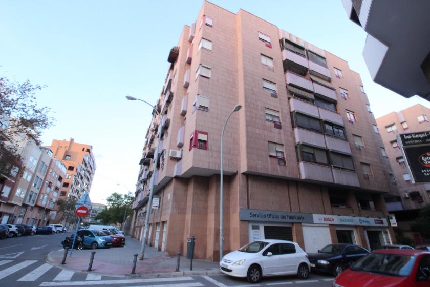 Geniet van een Ruim Appartement aan de Pardo Gimeno Straat, Alicante - Exclusieve Verhuur van Groep Nexus Onroerend Goed in Nexus Grupo