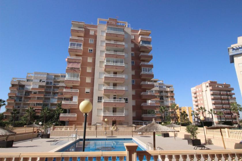 Grupo Nexus sells an impressive penthouse on Alcalde Rosalino Pérez Hernández Street, in Guardamar del Segura in Nexus Grupo