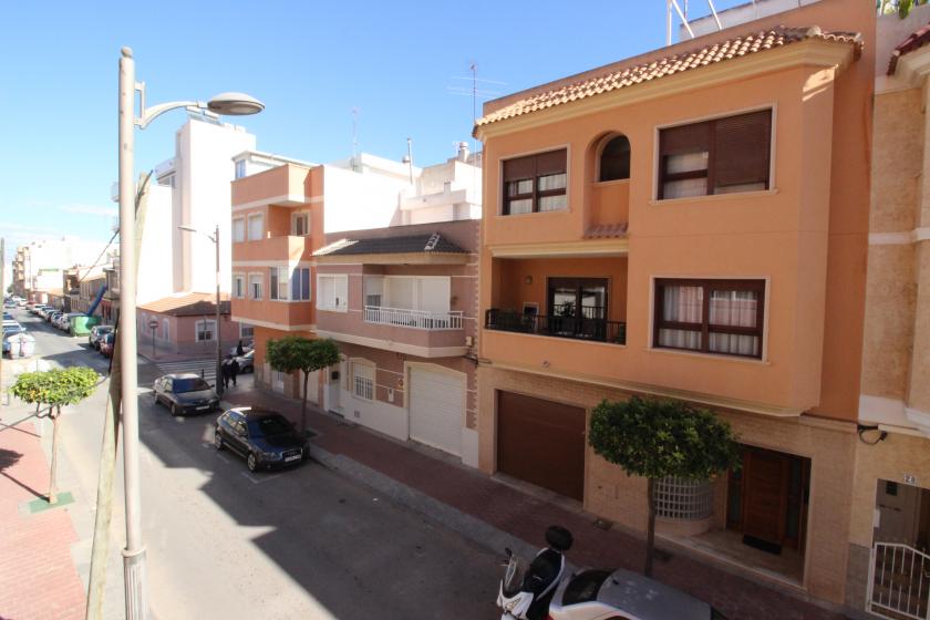 Real Estate Grupo Nexus, rents apartment for the whole year on San Emigdio street in Nexus Grupo