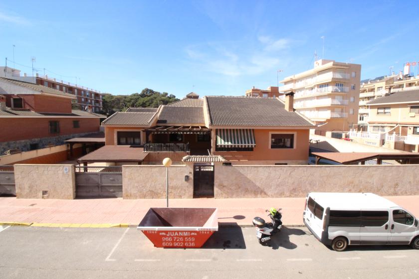 Grupo Nexus is selling a beautiful semi-detached house on Rafael Alberti street! in Nexus Grupo