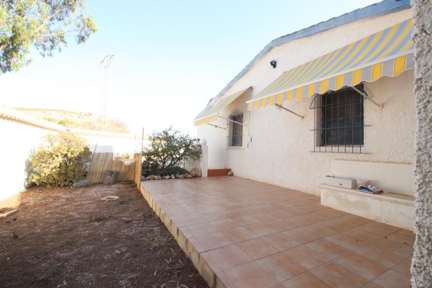 ¡Tu casa con piscina te espera! Inmobiliaria Grupo Nexus vende en Camino de los Olivos, Guardamar del Segura in Nexus Grupo